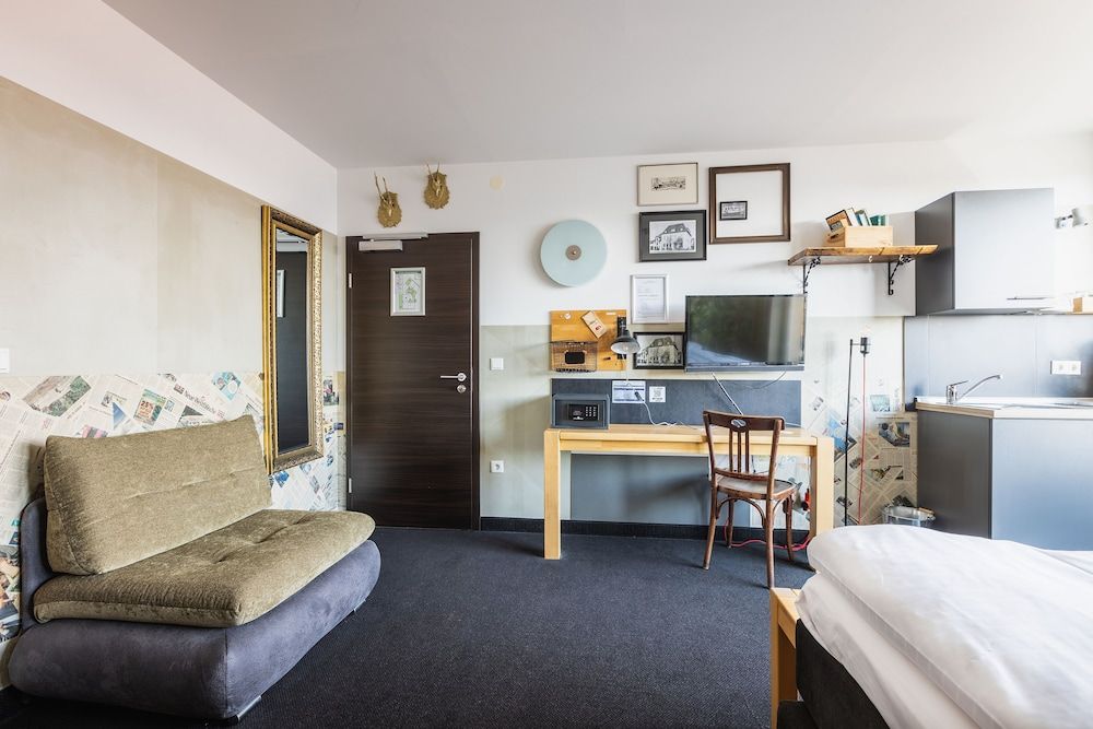 aappartel boardinghouse city center Triple Room 10