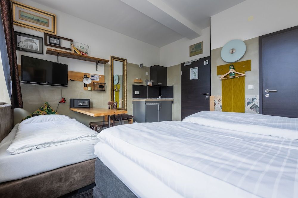 aappartel boardinghouse city center Triple Room 3