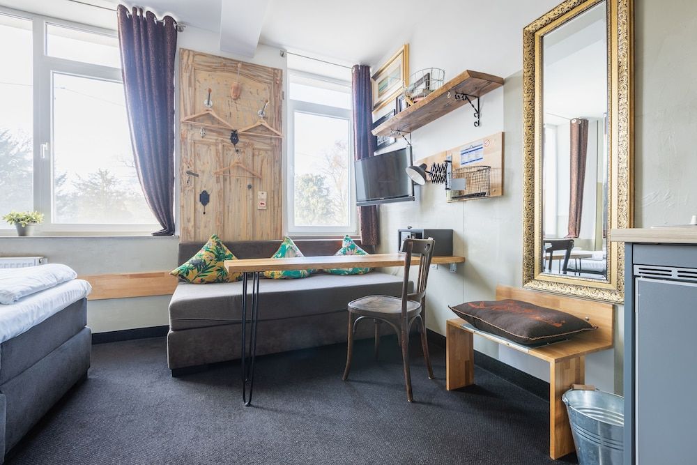 aappartel boardinghouse city center Triple Room 6