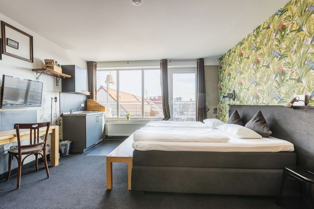 aappartel boardinghouse city center Triple Room 4