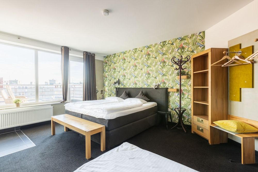 aappartel boardinghouse city center Triple Room 9