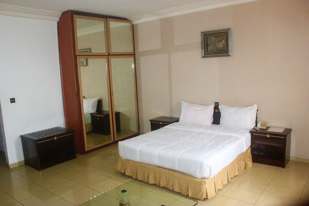 Riviera Hotel Benin Classic Room