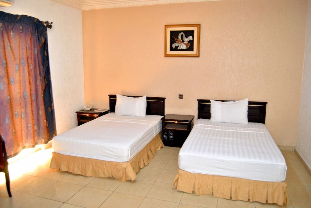 Riviera Hotel Benin Standard Twin Room 2