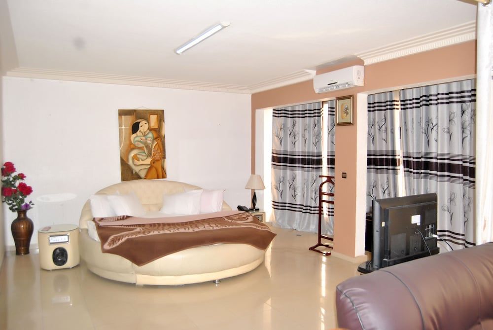 Riviera Hotel Benin Suite