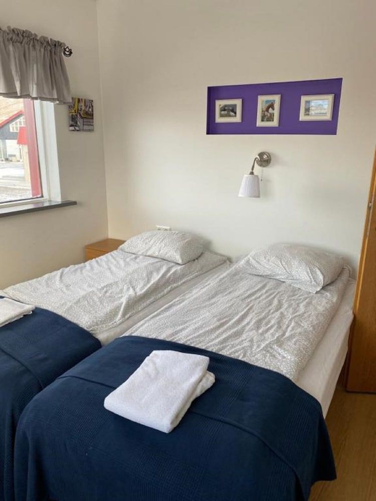 Kirkjufell Guesthouse and Apartments Economy Double or Twin Room with Shared Bathroom 2