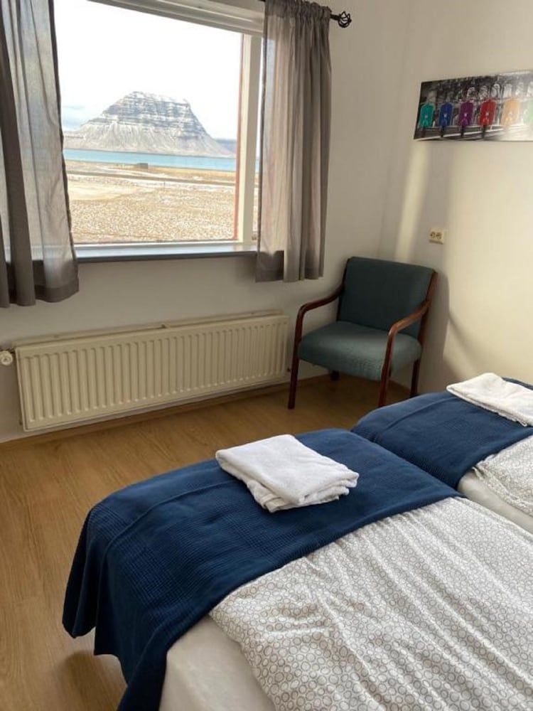 Kirkjufell Guesthouse and Apartments Economy Double or Twin Room with Shared Bathroom