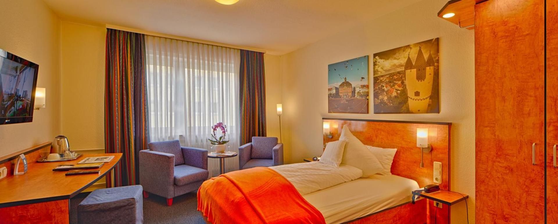 Single Room with French Bed