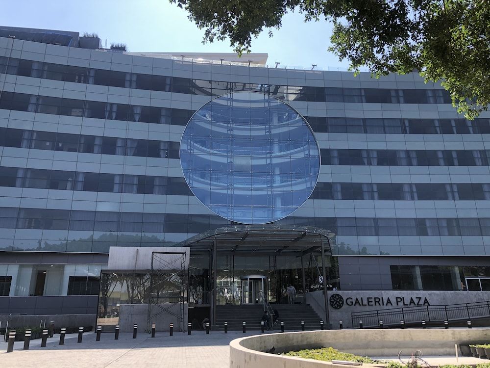 undefined Galeria Plaza San Jeronimo 8