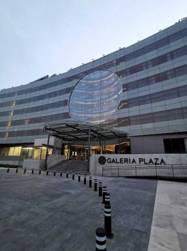 undefined Galeria Plaza San Jeronimo 6