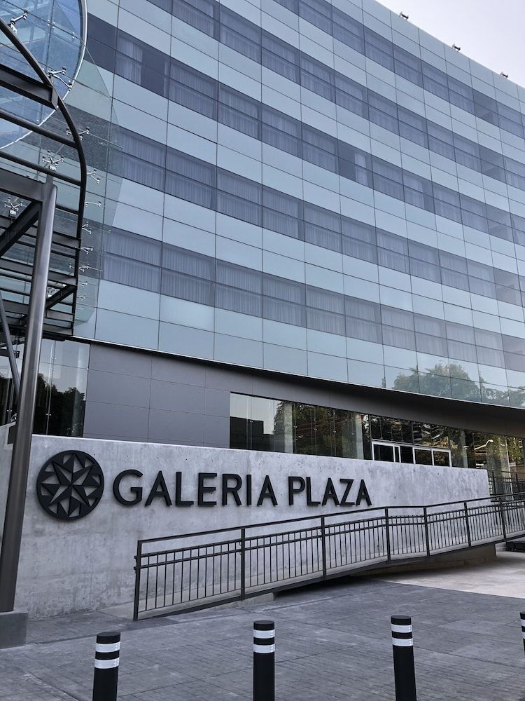 undefined Galeria Plaza San Jeronimo 7