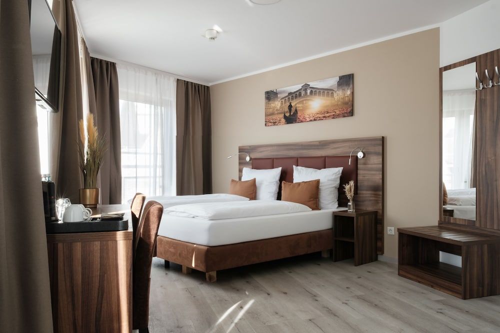 undefined The sQuare Hotel 3