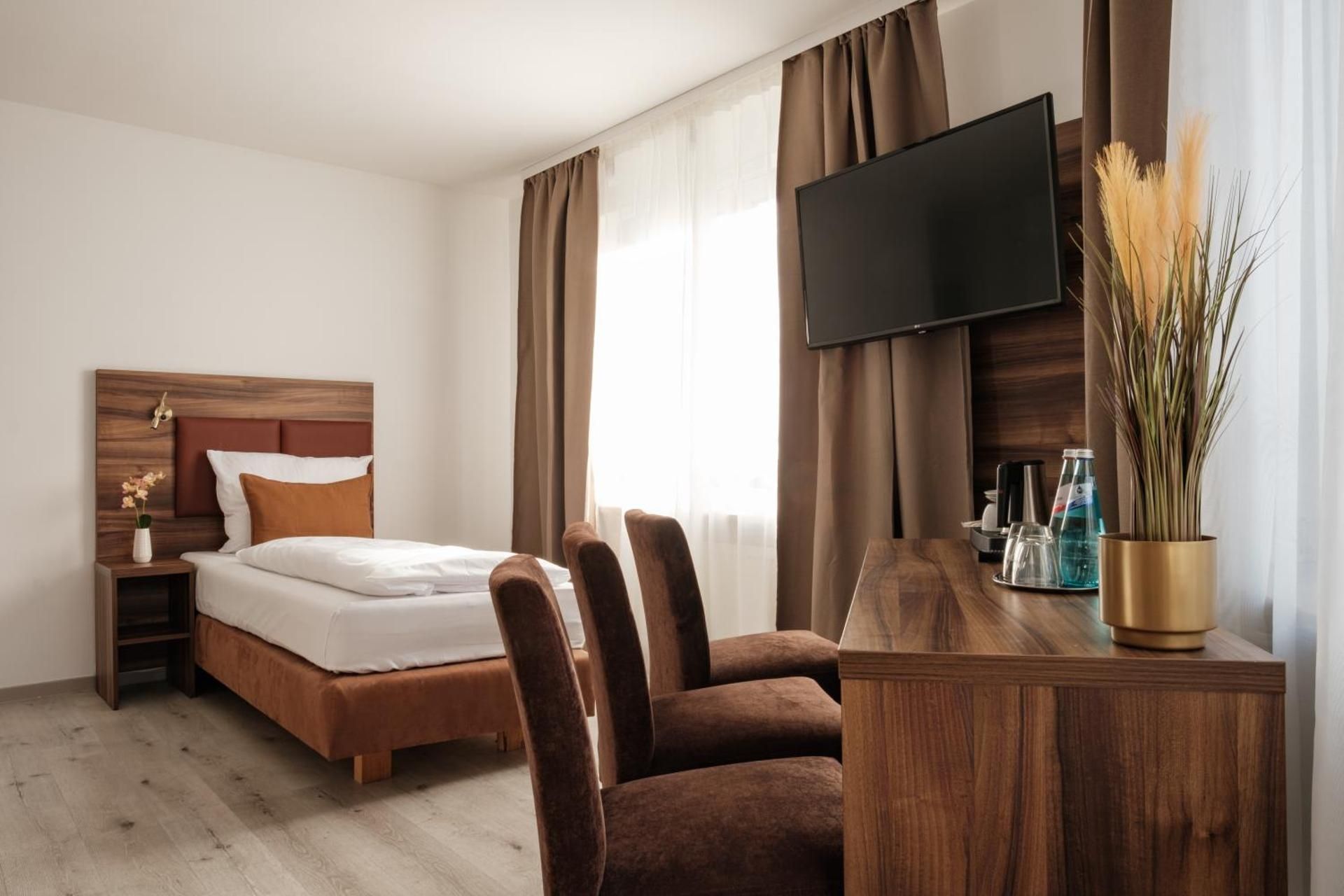 undefined The sQuare Hotel 3