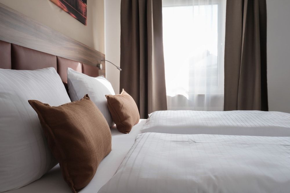 undefined The sQuare Hotel 5