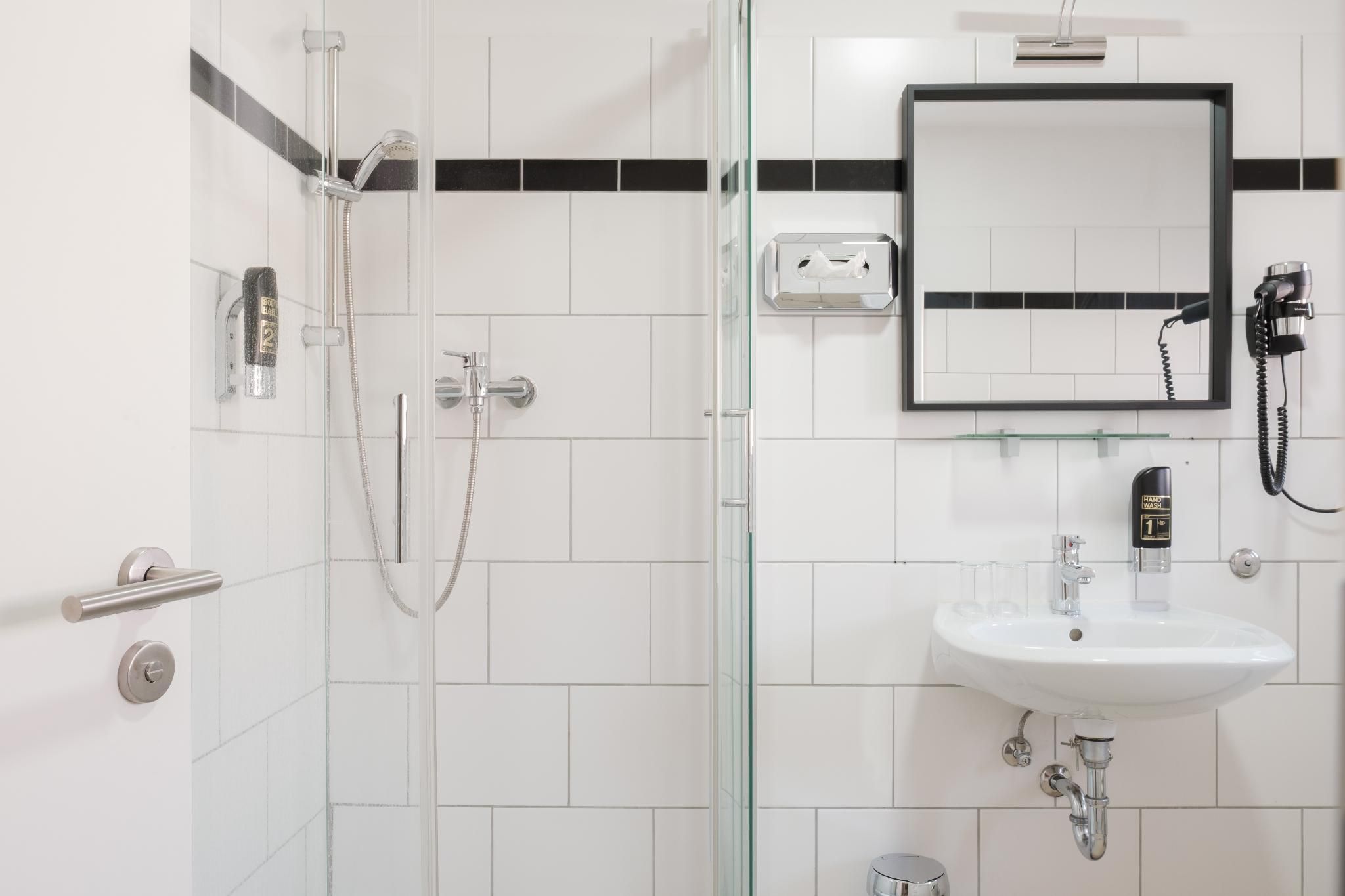 undefined The sQuare Hotel 7