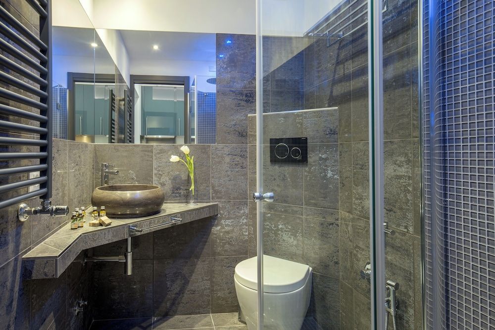 GCF Luxury Suites, Guest House Deluxe Double or Twin Room 13