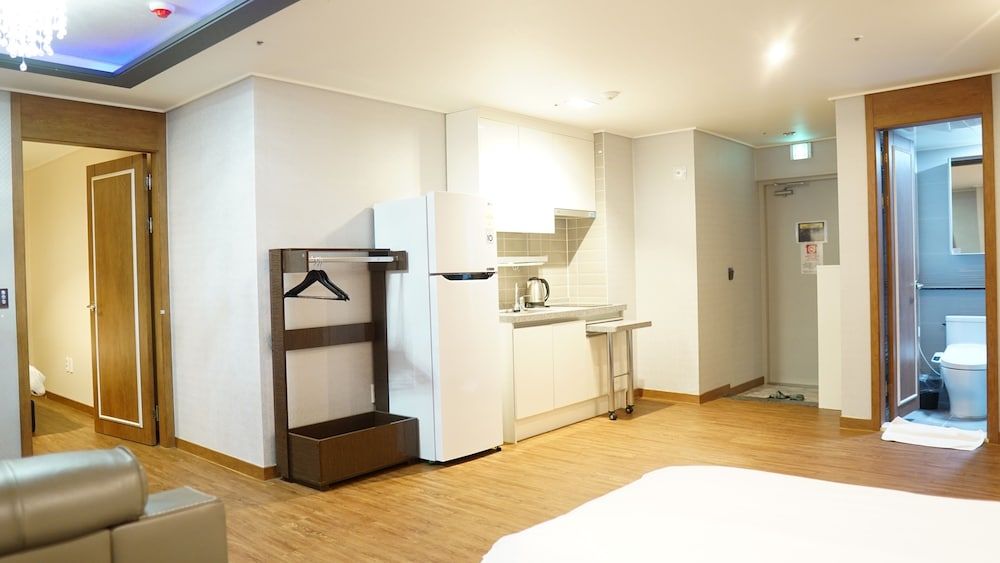 The Port Hotel Busan Family Twin Room