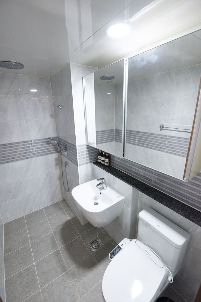 The Port Hotel Busan Business Twin Room 10