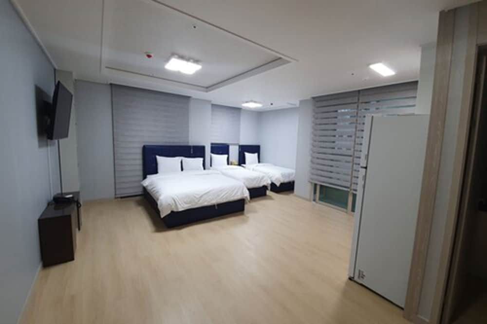 undefined The Port Hotel Busan 3
