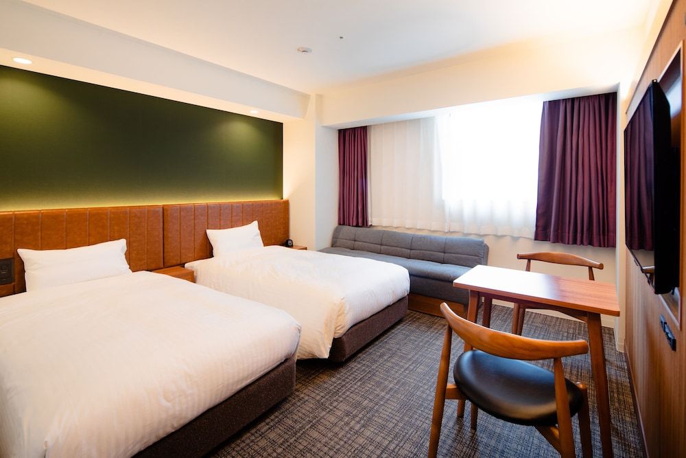 Deluxe Twin Room, Non Smoking (For 3 People)