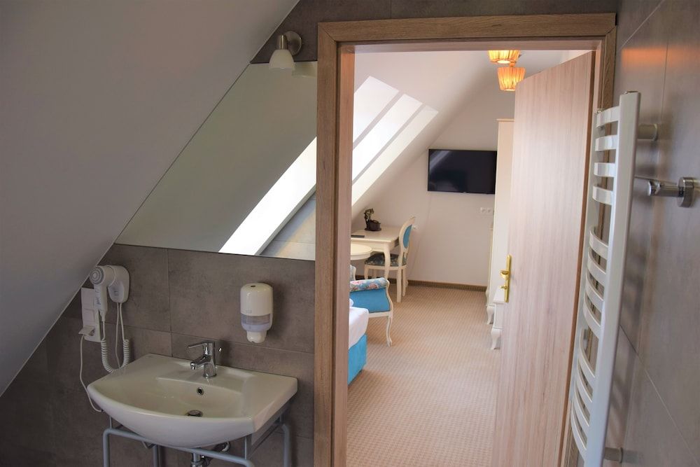 Panoramic Single Room