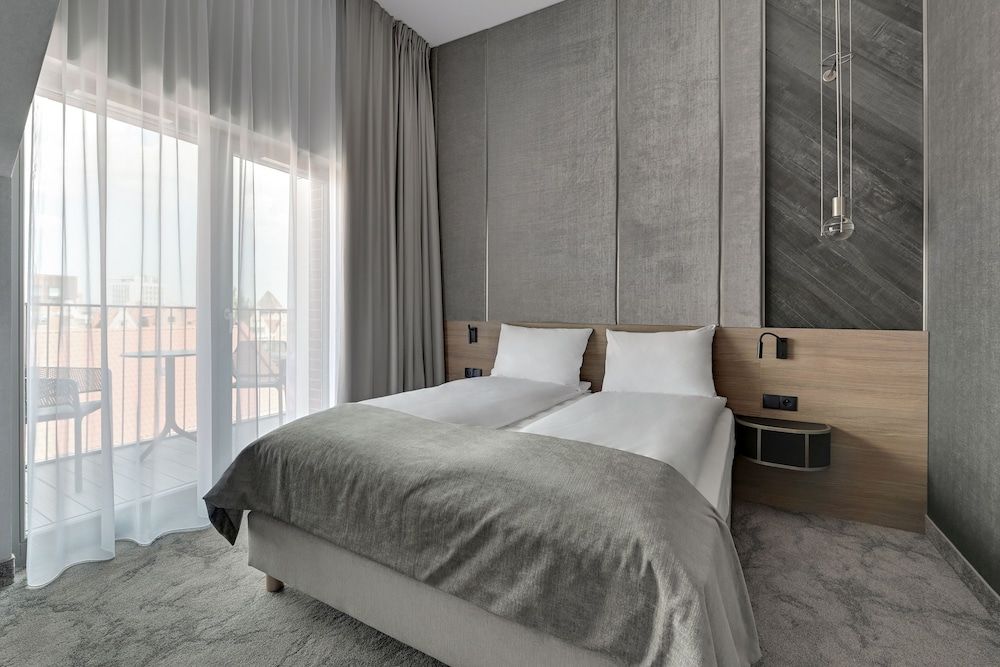 Junior Suite, 1 Queen Bed with Sofa bed, Non Smoking