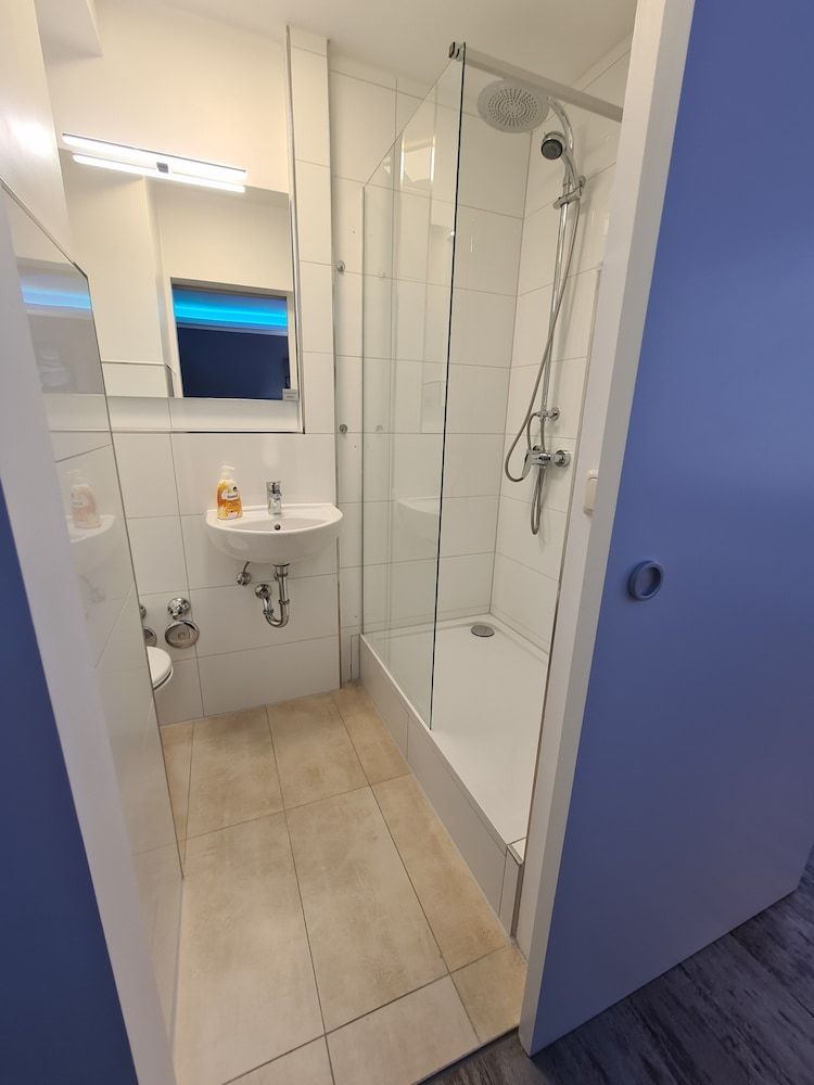 Pension Zwei A Deluxe Double Room 3