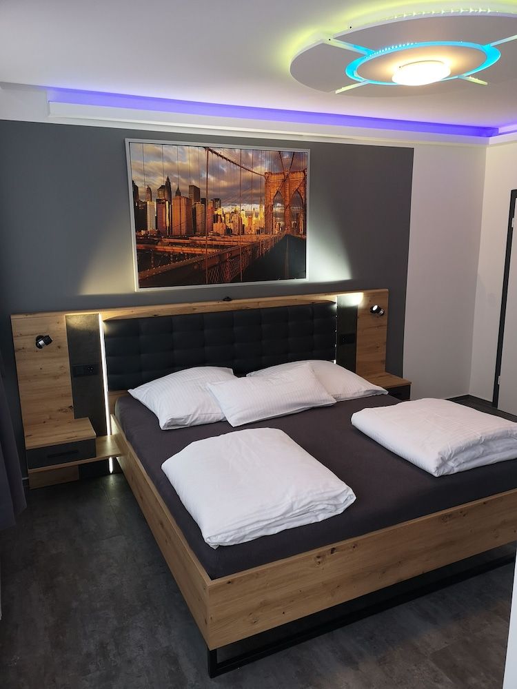 Pension Zwei A Superior Double Room 3