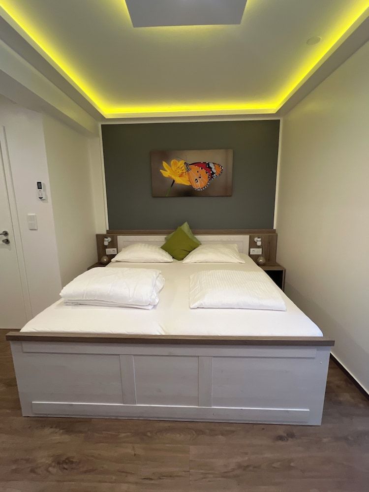 Pension Zwei A Superior Double Room 5