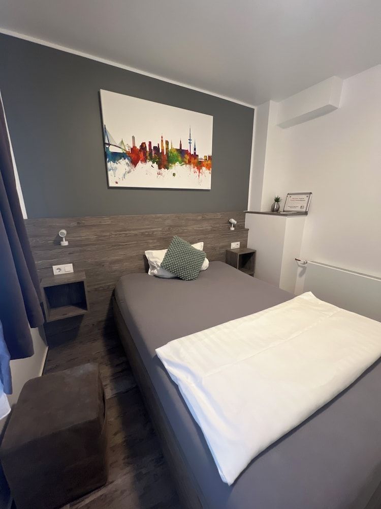 Pension Zwei A Single Room 2