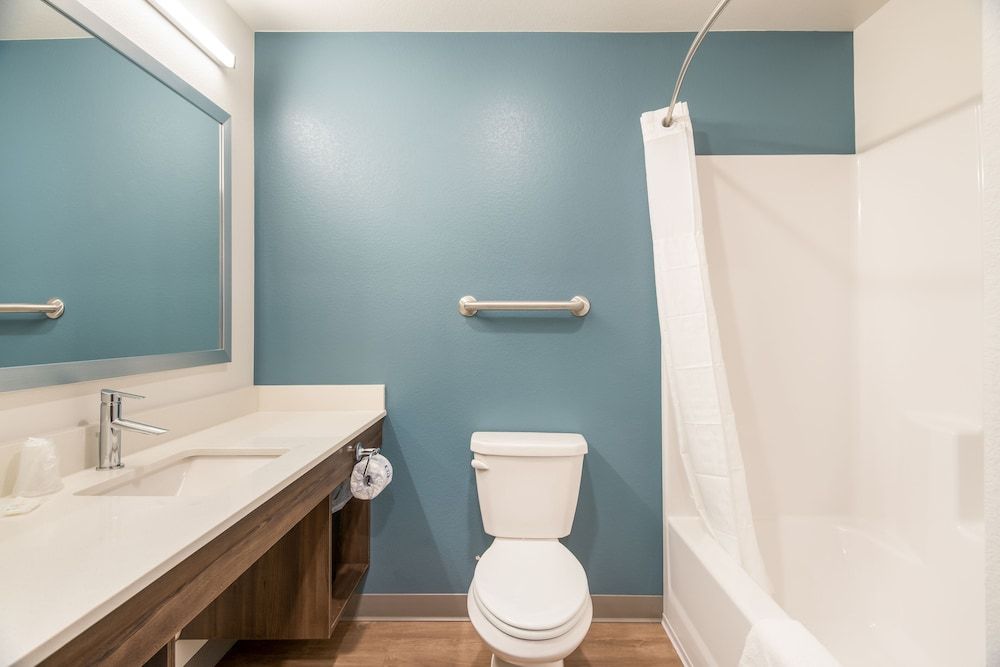 WoodSpring Suites Colorado Springs North - Air Force Academy Standard Room, 1 Queen Bed, Non Smoking 10