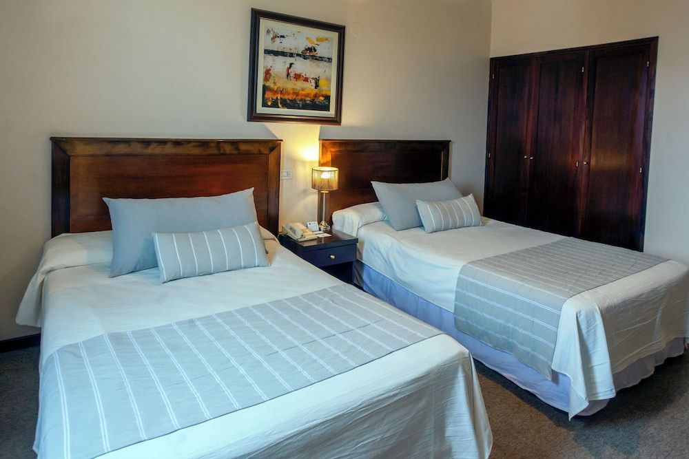 Hotel Catalinas Tucuman Standard Triple Room 12