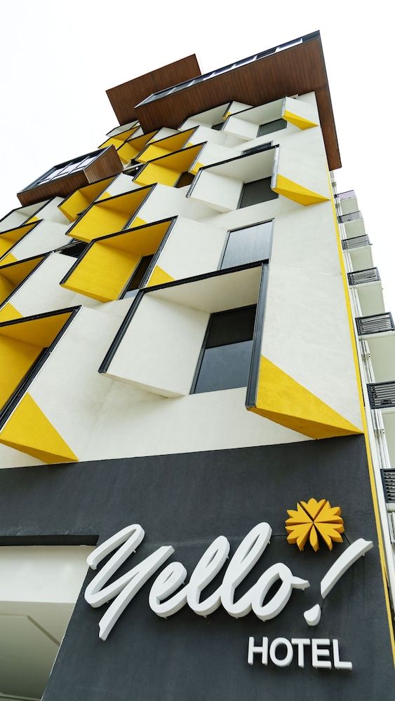 undefined Yello! Hotel 5