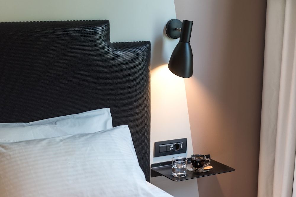 Athens One Smart Hotel Standard Room 7