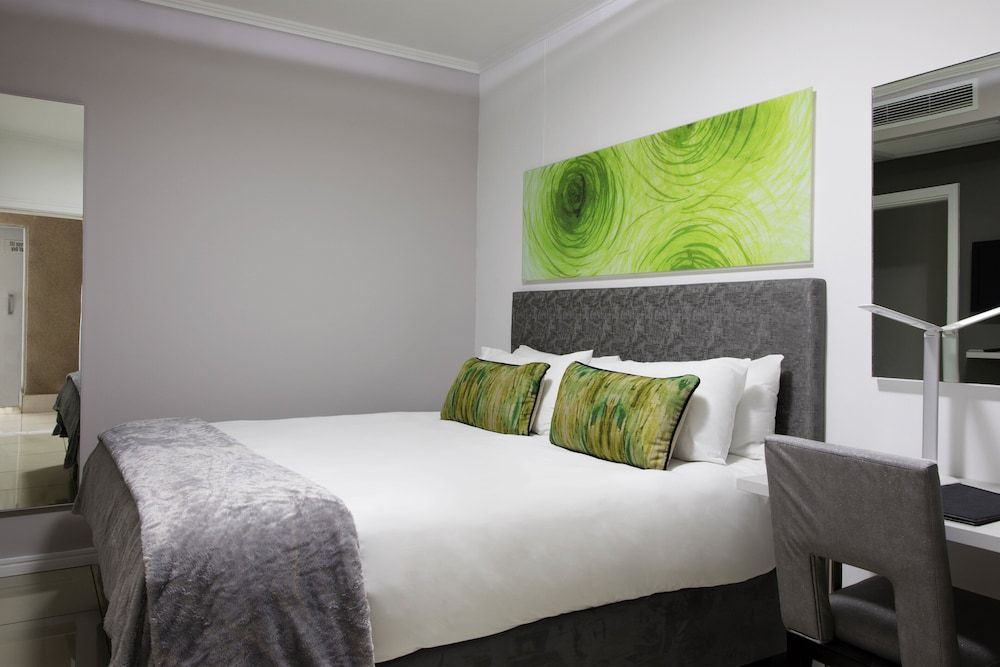 Standard Room, 1 Queen Bed