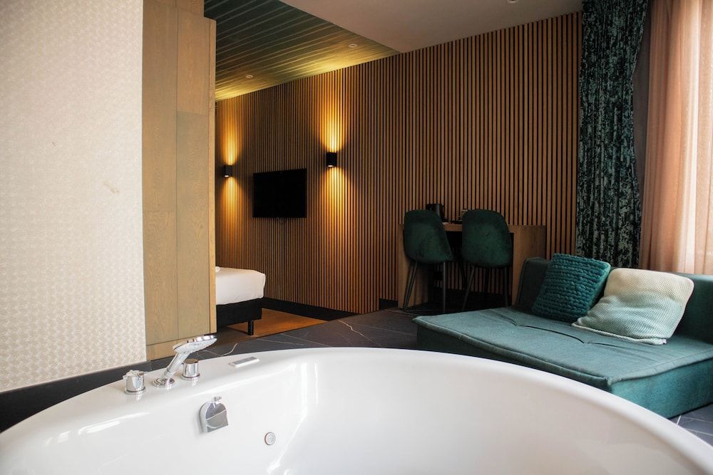 Manzo's Suites Superior Loft 12