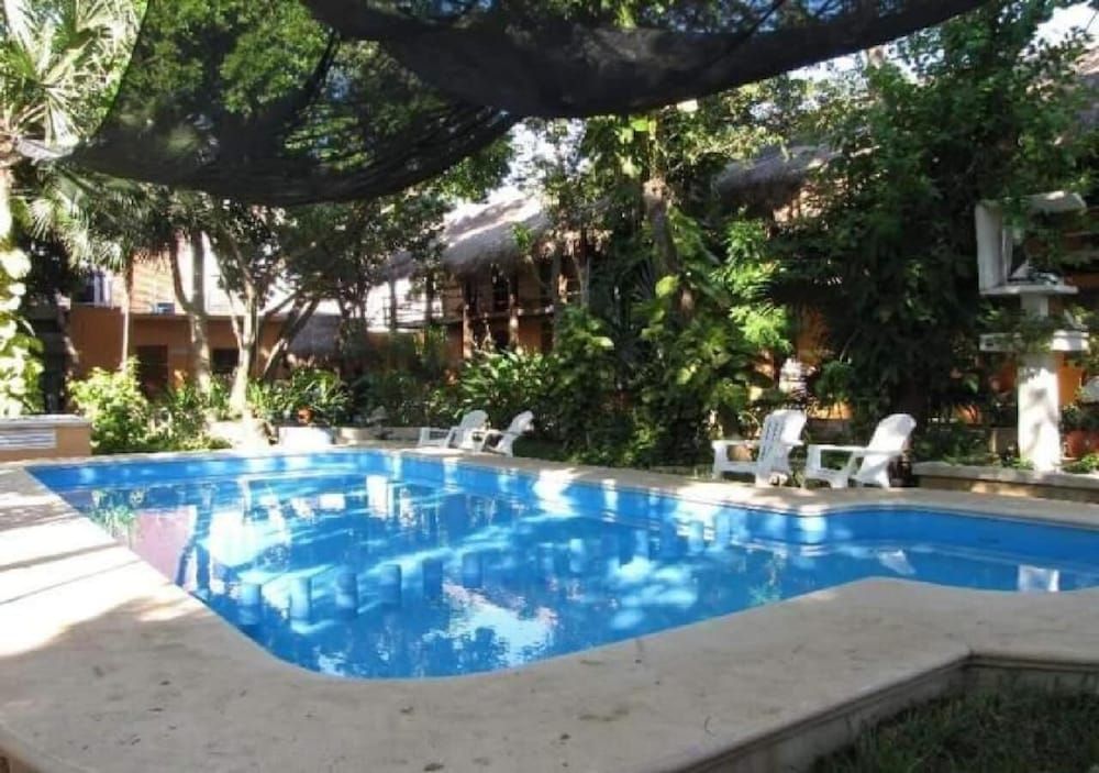 undefined Esduma Iguanas Hotel Playa del Carmen 7