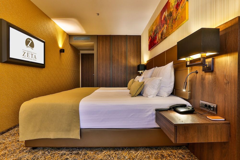 Hotel Zeta Junior Apartment, 1 King Bed, Sea View 3