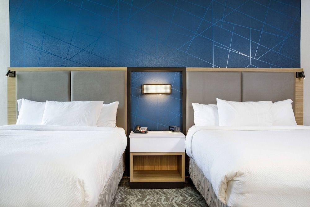 Suite, Multiple Beds