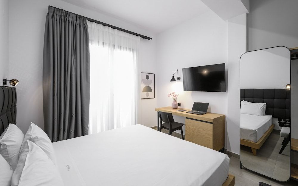 Pillow urban stay Comfort Double Room (White Tower View)