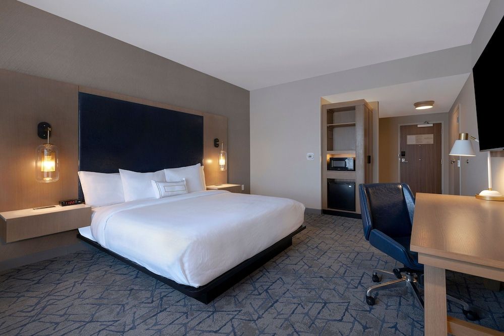 undefined Fairfield Inn & Suites by Marriott Denver Airport at Gateway Park 3