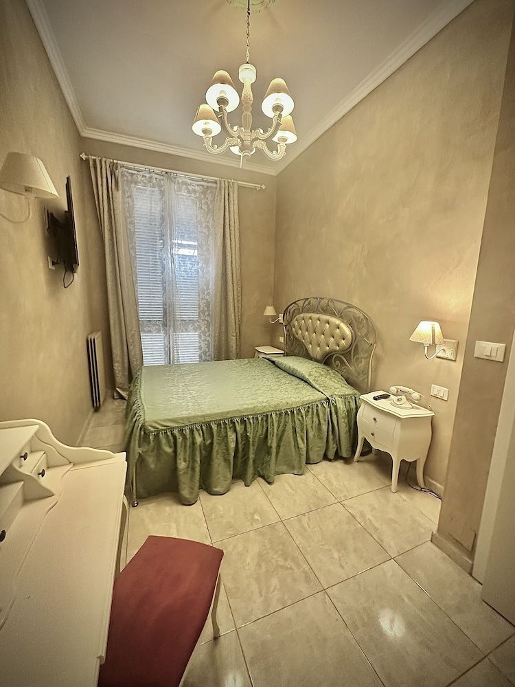 Boutique Hotel Calais Milano Deluxe Double Room 20