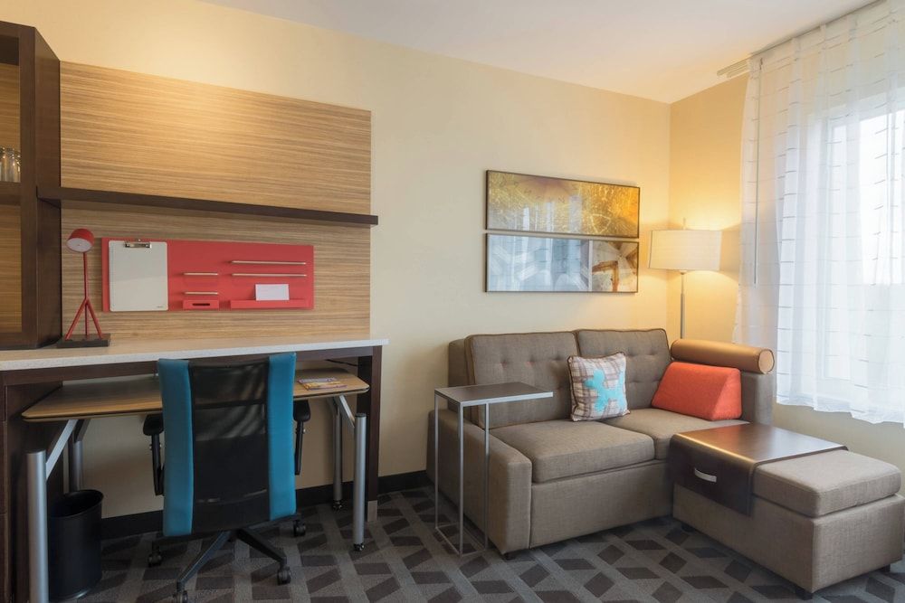 Studio, 1 King Bed (Mobility Accessible, Tub)
