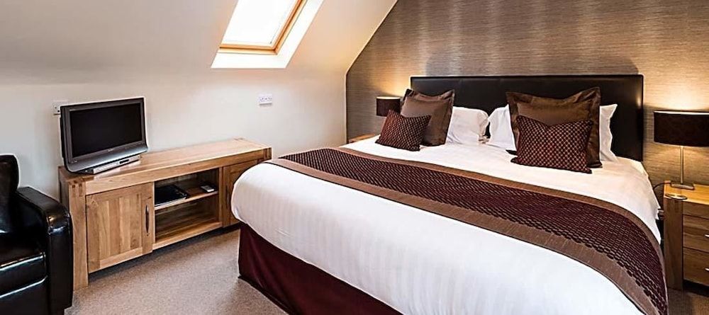 Double Room (8)