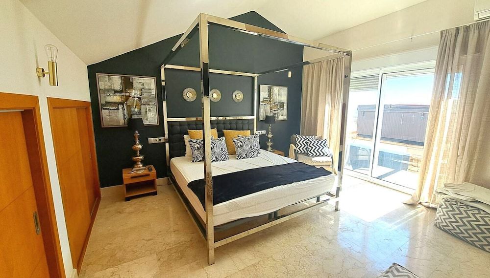 Aloha Hill Club Golf & Spa Apartments Penthouse, 2 Bedrooms (2 Bedroom Duplex Penthouse)