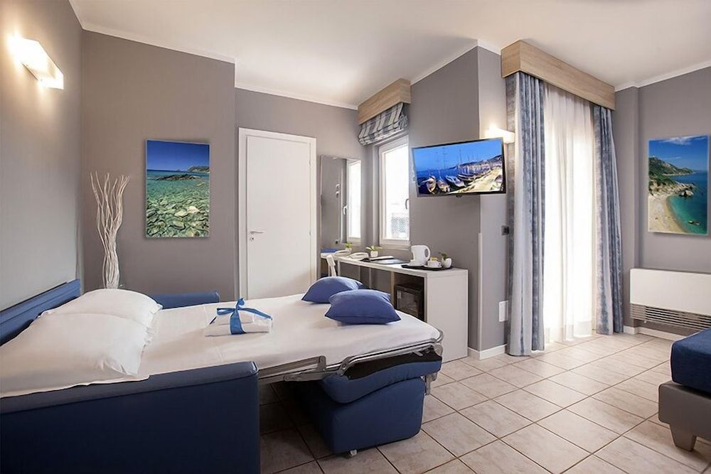 Bike&Boat Argentario Hotel Junior Suite with 2 bathrooms 3