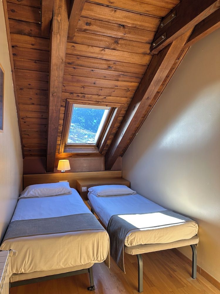 Aparthotel Siente Boí & Spa Family Apartment, 2 Bedrooms 2