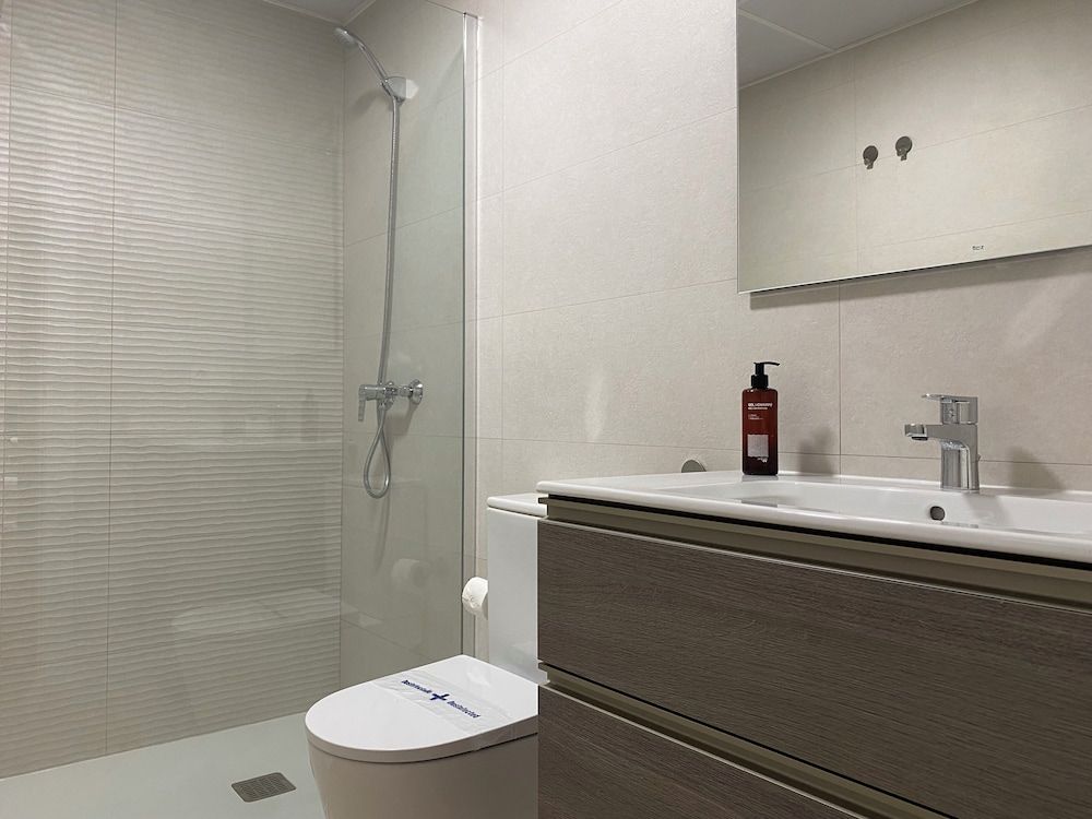 Aparthotel Vistamar Design Apartment, 2 Bedrooms, Bay View 4