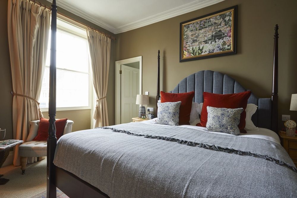 Methuen Arms Superior Room 3