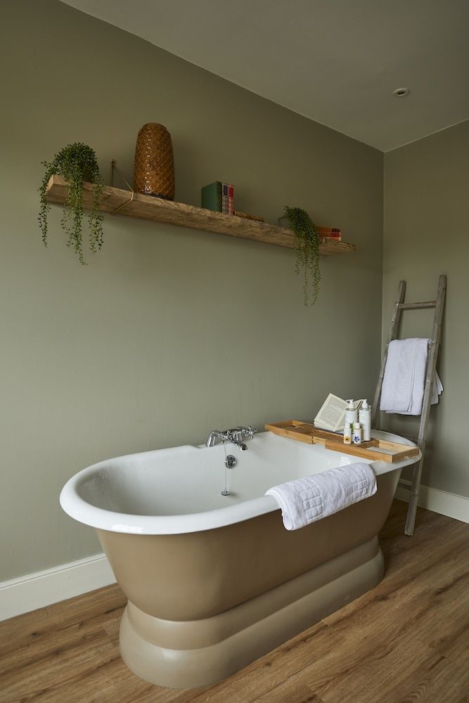 Methuen Arms Superior Room 10