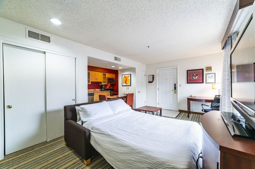 Metro Phoenix All Inclusive Living Basic Studio Suite